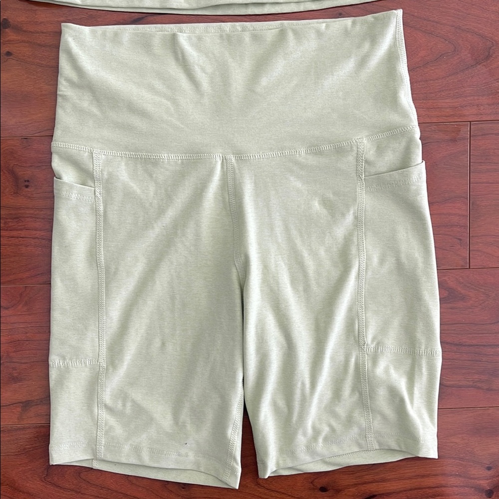 NWOT Danskin Athletic Workout Shorts and Tank Top Matching Set - Picture 2 of 10